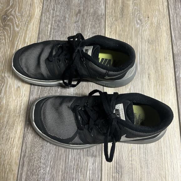 Nike Women’s US Size 6 Free 5.0 Flash 685169-001 Reflective Black Running Shoes - Picture 9 of 16